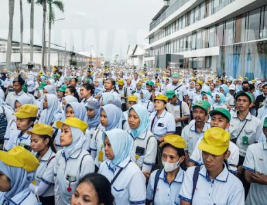 Pabrik-Sritex-Tutup-Ribuan-Karyawan-Terancam-PHK-Apa-yang-Terjadi-ashwamedia
